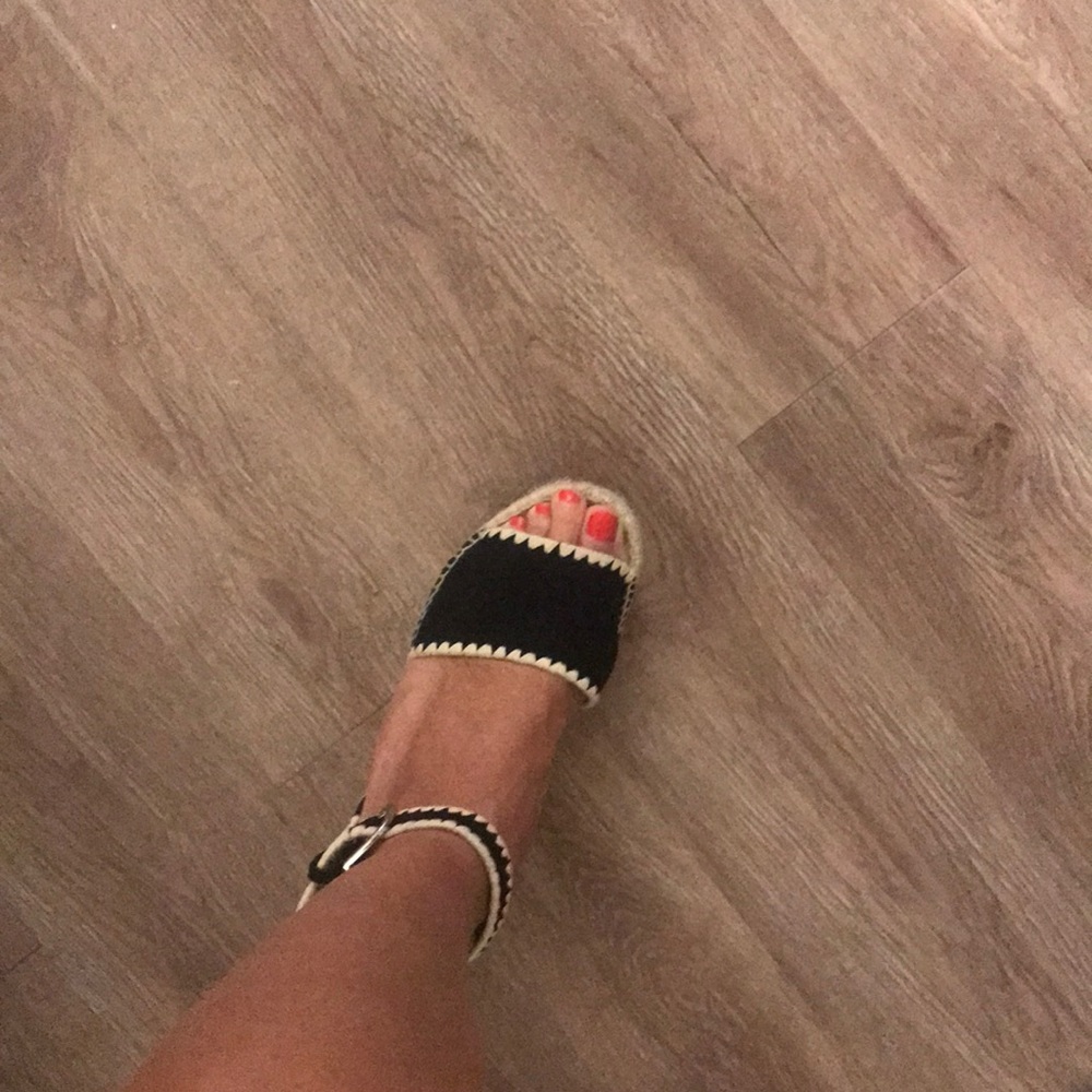 Women’s size 7.5 sandals